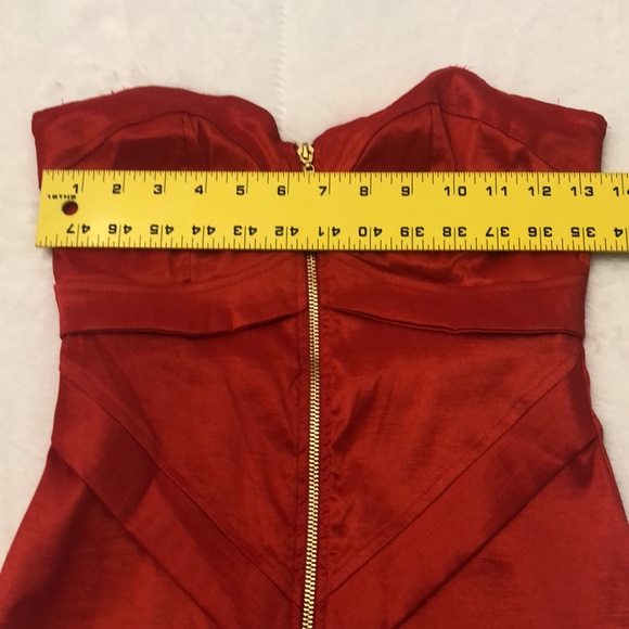 Red Shapeware - Picture 7 of 8